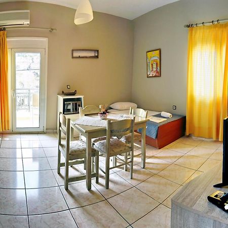 Sourada Studios Mytilene Luaran gambar